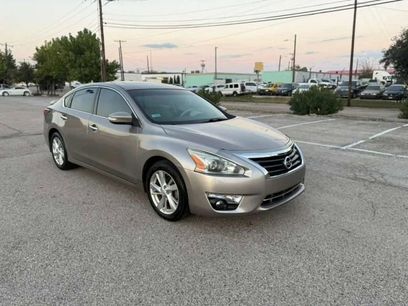 Used 2015 Nissan Altima 2.5 SL w/ Technology Package