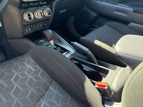Used 2025 Mitsubishi Outlander Sport ES image 37
