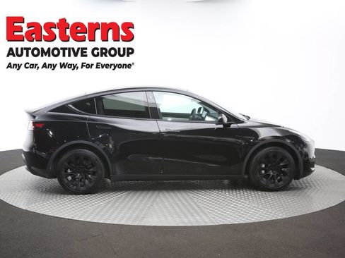 Used 2021 Tesla Model Y Long Range AWD/4WD image 39