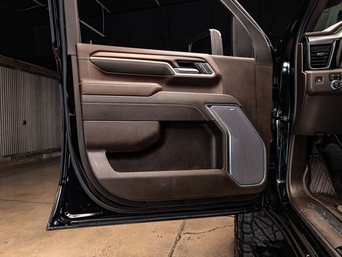 Used 2025 GMC Sierra 2500 Denali w/ Denali Reserve Package image 29