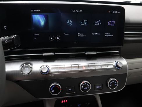 Used 2024 Hyundai Kona SE image 31