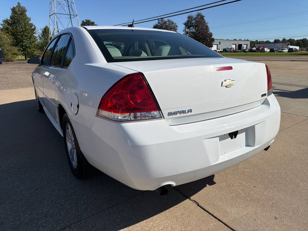 Used 2013 Chevrolet Impala LS FWD image 5