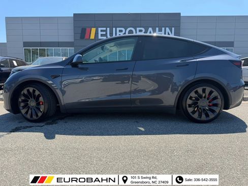 Used 2022 Tesla Model Y Performance AWD/4WD image 2