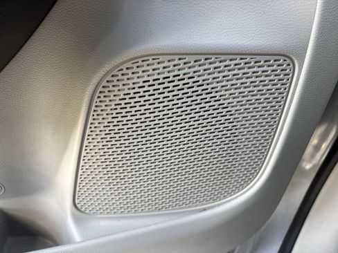 Used 2017 Chrysler Pacifica Touring-L Plus w/ Advanced Safetytec Group image 20