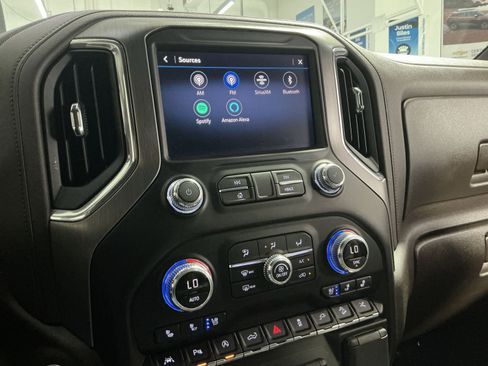 Used 2020 GMC Sierra 1500 Denali w/ Denali Ultimate Package AWD/4WD image 19