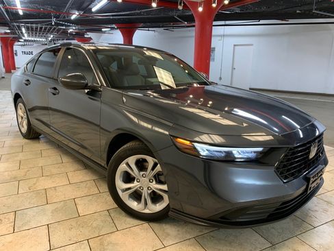 Used 2025 Honda Accord LX image 5