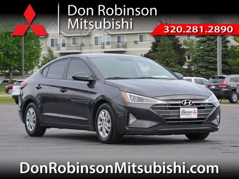 Used 2020 Hyundai Elantra SE FWD image 1