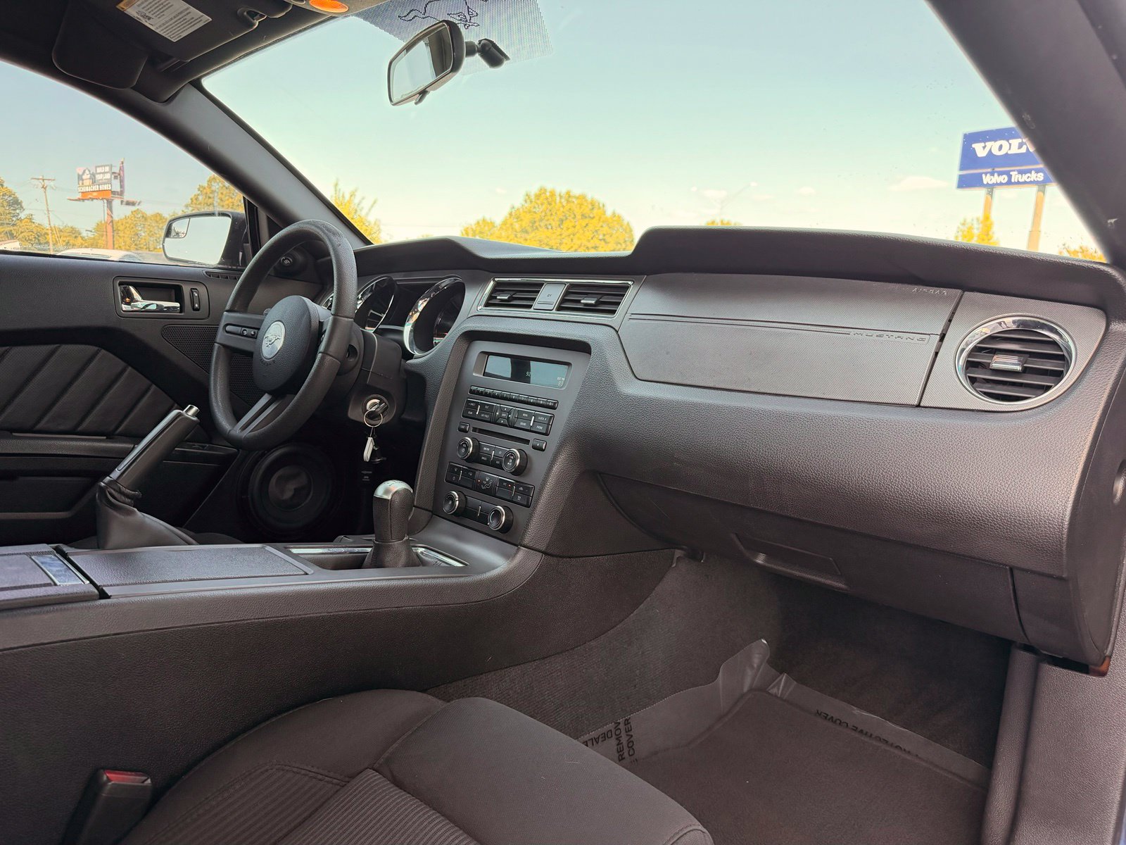 Used 2012 Ford Mustang Coupe RWD image 19