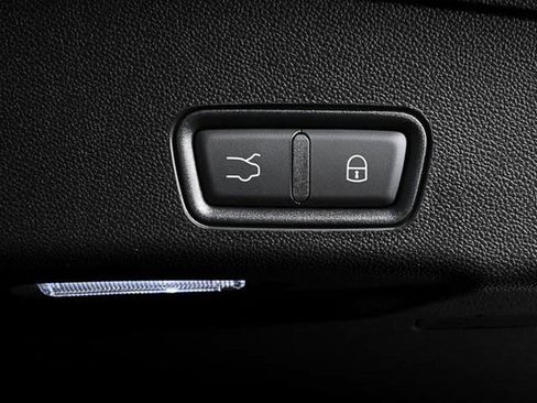 Used 2025 Maserati Grecale Modena image 26