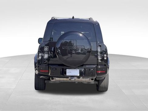 Used 2024 Land Rover Defender 130 X AWD/4WD image 4