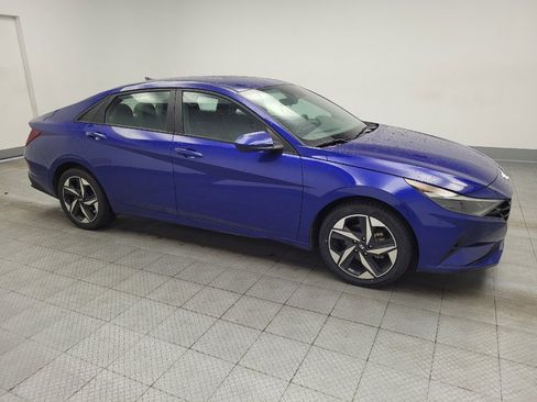 Used 2023 Hyundai Elantra SEL w/ Convenience Package FWD image 11