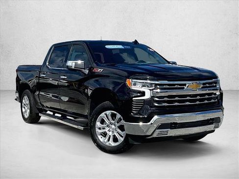 Used 2025 Chevrolet Silverado 1500 LTZ w/ LTZ Premium Package AWD/4WD image 12