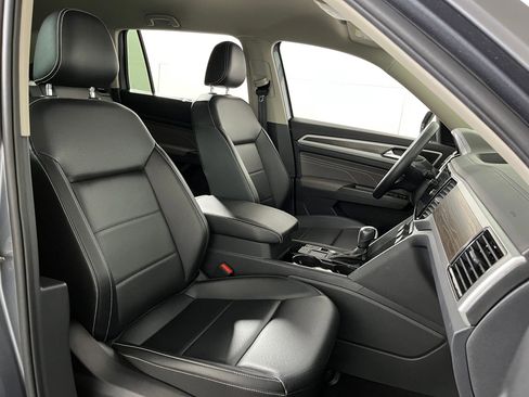 Used 2022 Volkswagen Atlas SE image 25