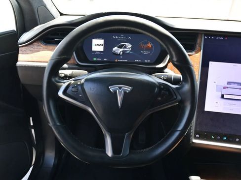 Used 2021 Tesla Model X Long Range AWD/4WD image 17
