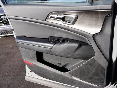 Used 2023 Kia Sportage X-Line w/ X-Line Premium Package image 32