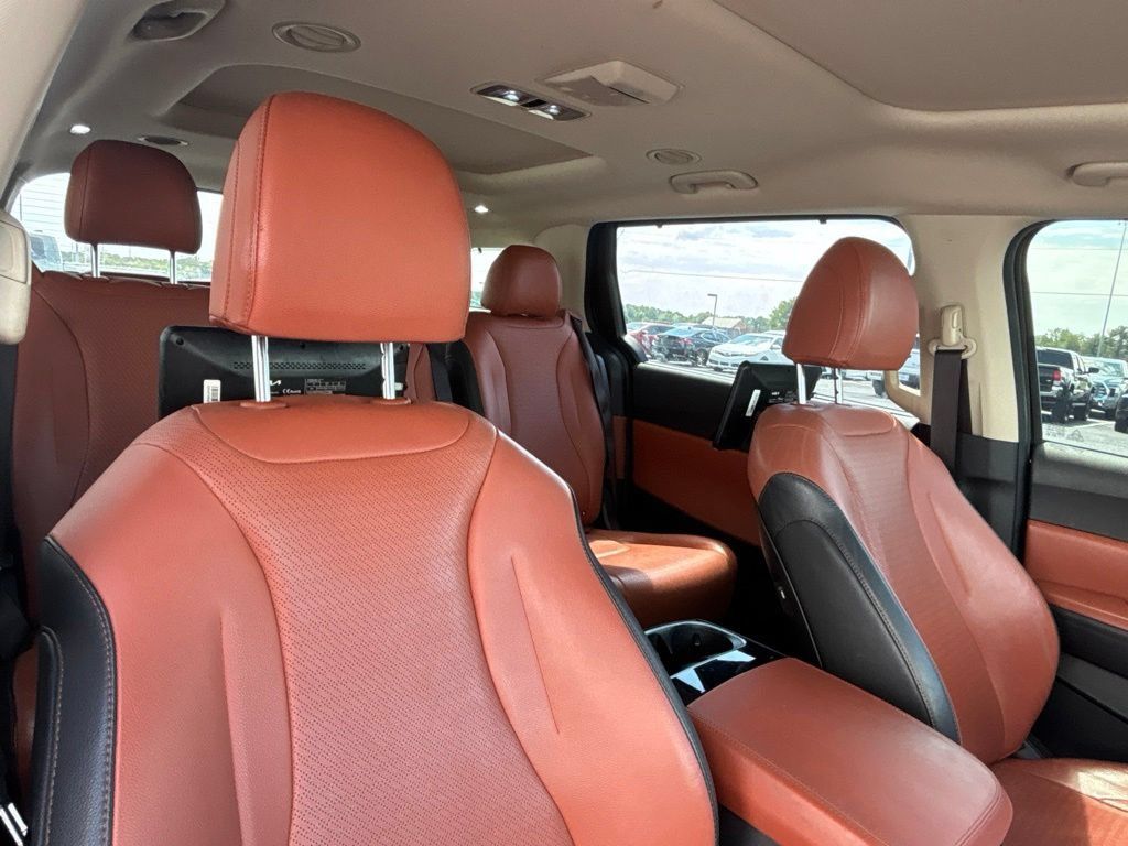 Used 2023 Kia Carnival SX Prestige FWD image 20