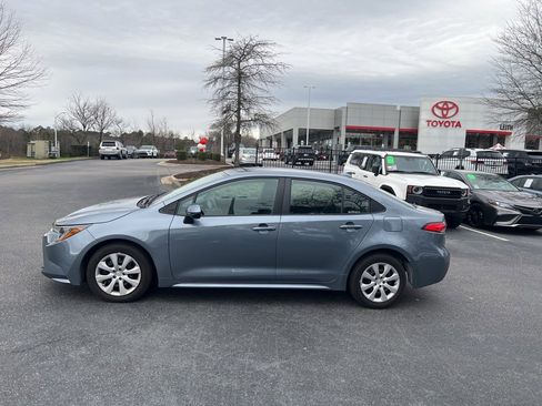 Used 2024 Toyota Corolla LE image 1