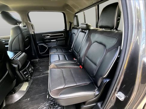 Used 2022 RAM 1500 Laramie AWD/4WD image 19