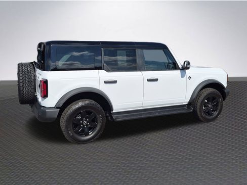 Used 2025 Ford Bronco Outer Banks image 4