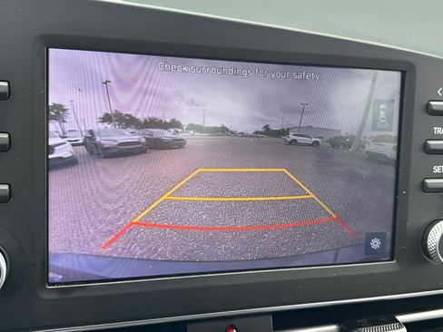 Used 2023 Hyundai Elantra SEL w/ Cargo Package image 27