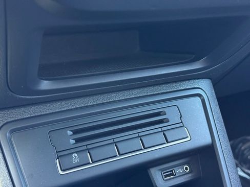 Used 2017 Volkswagen Tiguan S AWD/4WD image 16