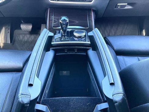 Used 2020 BMW X7 xDrive40i w/ Premium Package image 35