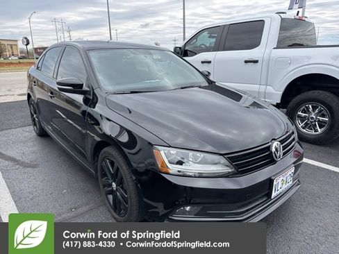 Used 2018 Volkswagen Jetta Sport image 3