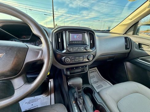 Used 2015 Chevrolet Colorado W/T image 11