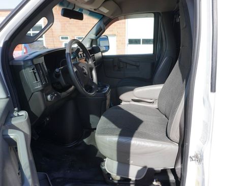 Used 2020 GMC Savana 2500 w/ Driver Convenience Package RWD image 12