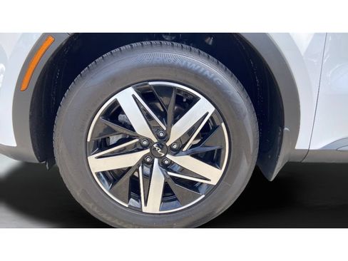 Used 2023 Kia Sorento LX AWD/4WD image 20