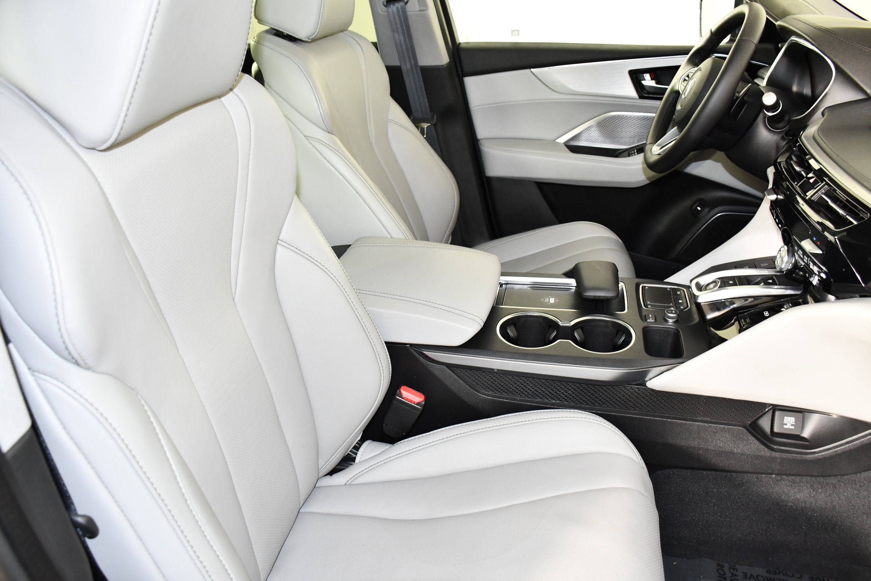 Used 2024 Acura MDX w/ Technology Package AWD/4WD image 42