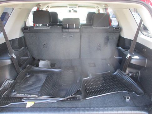 Used 2016 Toyota 4Runner SR5 AWD/4WD image 13