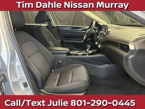 Used 2024 Nissan Altima 2.5 SV FWD image 15