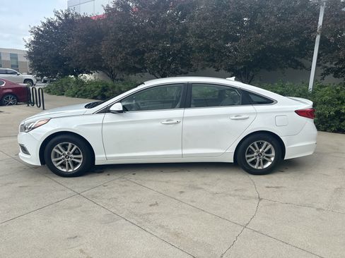 Used 2017 Hyundai Sonata SE FWD image 10