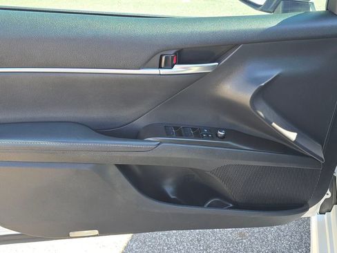 Used 2021 Toyota Camry XSE image 10