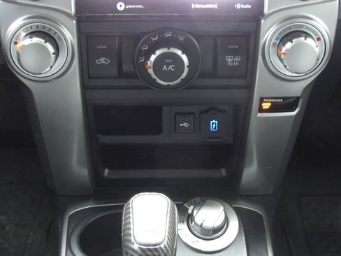 Used 2022 Toyota 4Runner SR5 Premium w/ TRD Black Wheel Package (TMS) AWD/4WD image 31