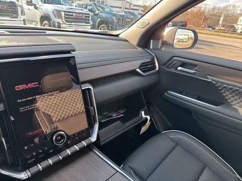 New 2026 GMC Acadia Denali w/ Super Cruise Package image 24