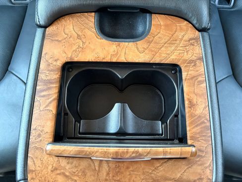 Used 2021 Nissan Armada SL w/ Captain's Chairs Package AWD/4WD image 31