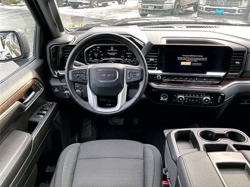 Used 2024 GMC Sierra 1500 Elevation image 5