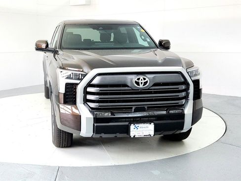 New 2025 Toyota Tundra Limited image 8