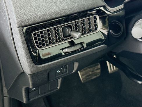 Used 2025 Honda Civic Sport image 8