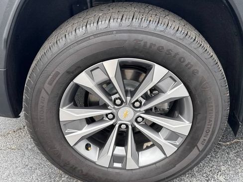 Used 2026 Chevrolet Equinox LT w/ Convenience Package II FWD image 6