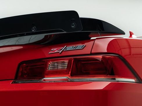 Used 2015 Chevrolet Camaro Z/28 RWD image 15