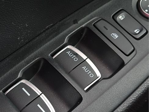Used 2018 Honda Accord Sport image 16