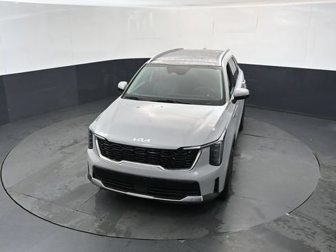 Used 2024 Kia Sorento S w/ Panoramic Sunroof Package AWD/4WD image 30