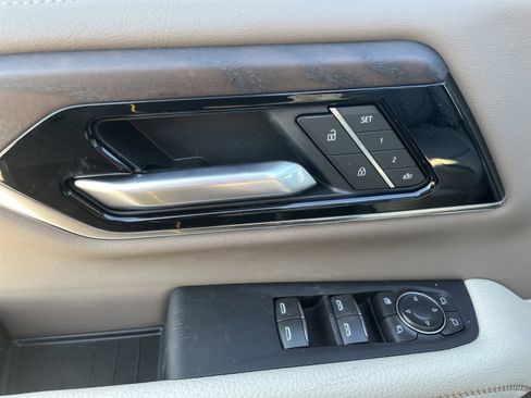 New 2026 GMC Yukon Denali w/ Denali Reserve Package image 18