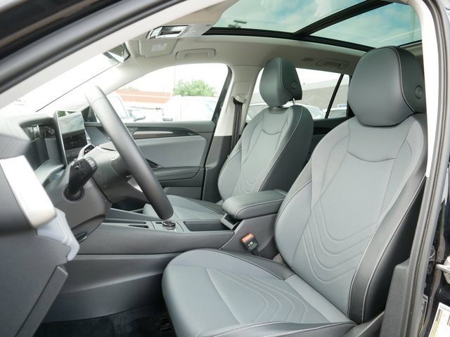 Certified 2026 Volkswagen Tiguan SE AWD/4WD image 15
