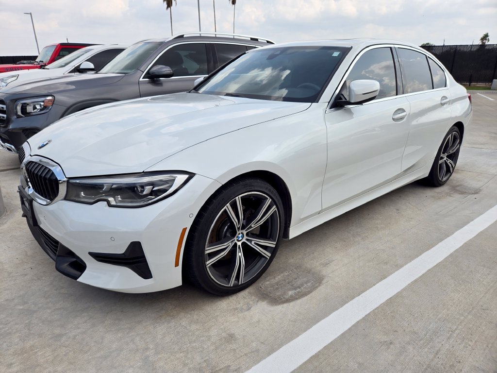 Used 2019 BMW 330i Sedan w/ Convenience Package RWD image 2