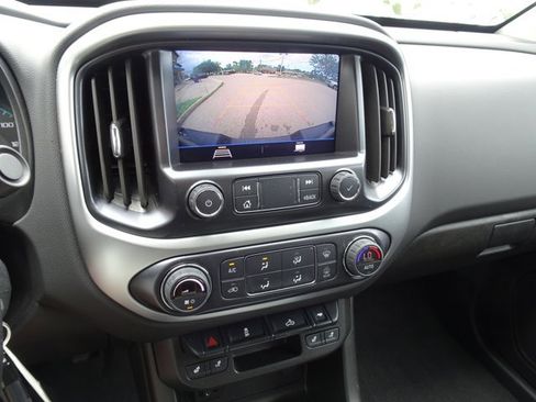 Certified 2022 Chevrolet Colorado LT w/ Luxury Package image 21