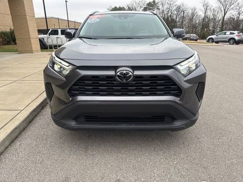 Used 2024 Toyota RAV4 XLE w/ Convenience Package image 7